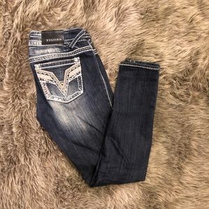 Vigoss Chelsea Super Skinny Jeans. Size 27.